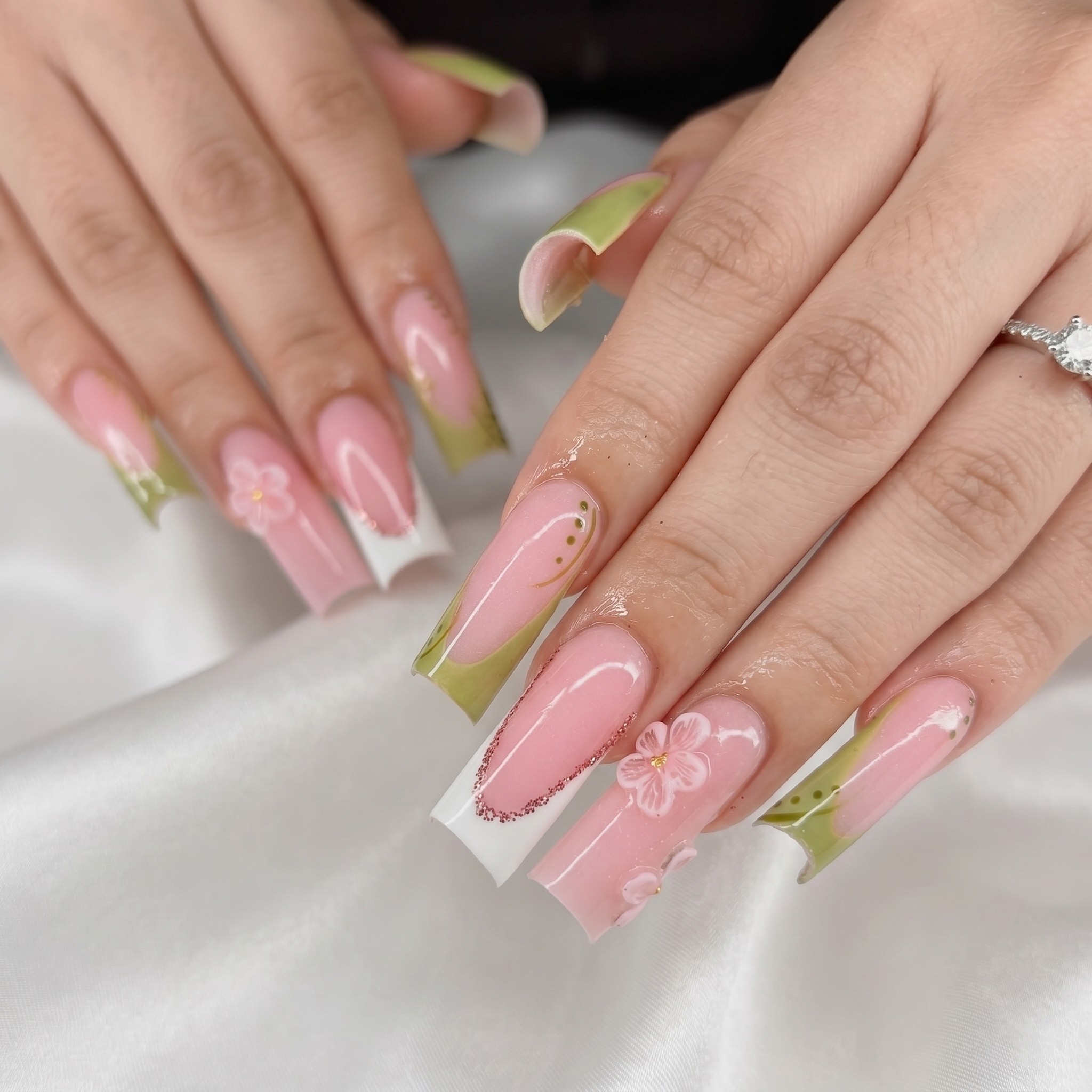 Trending Nail Art Designs_May 2026